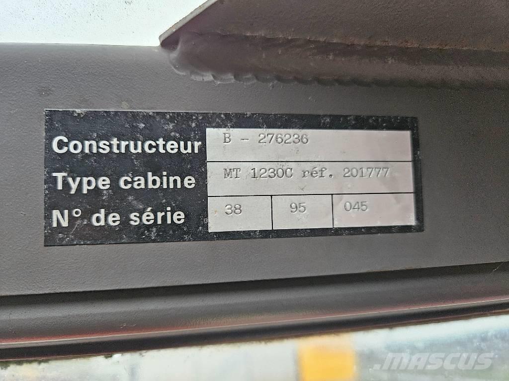 Manitou MT 1230 S CP Teleskopiskie manipulatori