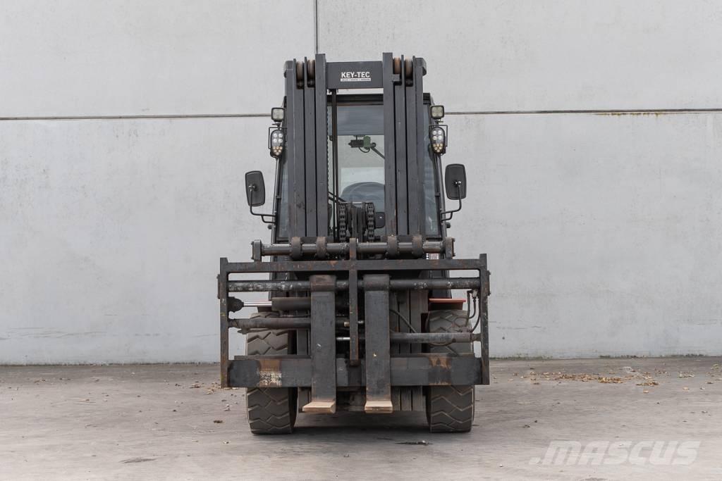 Manitou MI 55 D Tehnika ar dīzeļa dzinēju