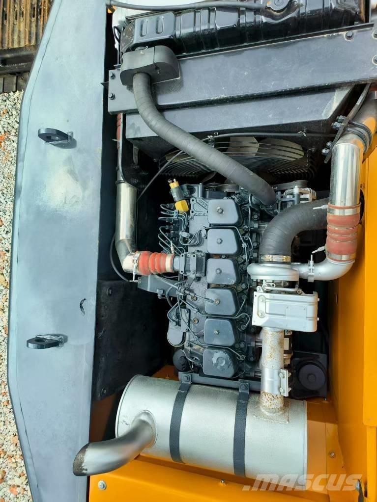 Hyundai HX220HD Vidēja lieluma ekskavatori 7 t - 12 t