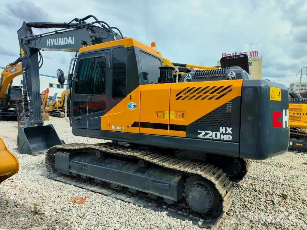 Hyundai HX220HD Vidēja lieluma ekskavatori 7 t - 12 t