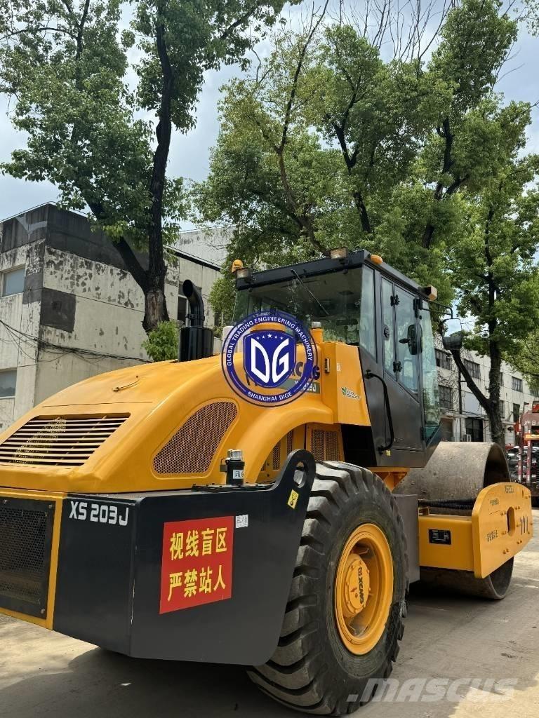 XCMG XS 203 J Vienvalča grunts veltņi