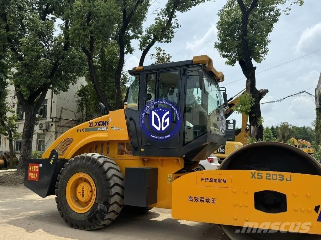 XCMG XS 203 J Vienvalča grunts veltņi