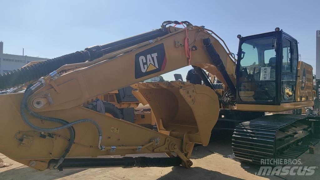 CAT 2018 CAT 320 Ekskavatori uz riteņiem
