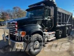 Mack CV 713 Pašizgāzējs
