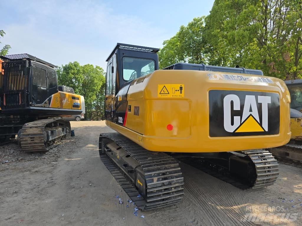 CAT 320D2 Kāpurķēžu ekskavatori