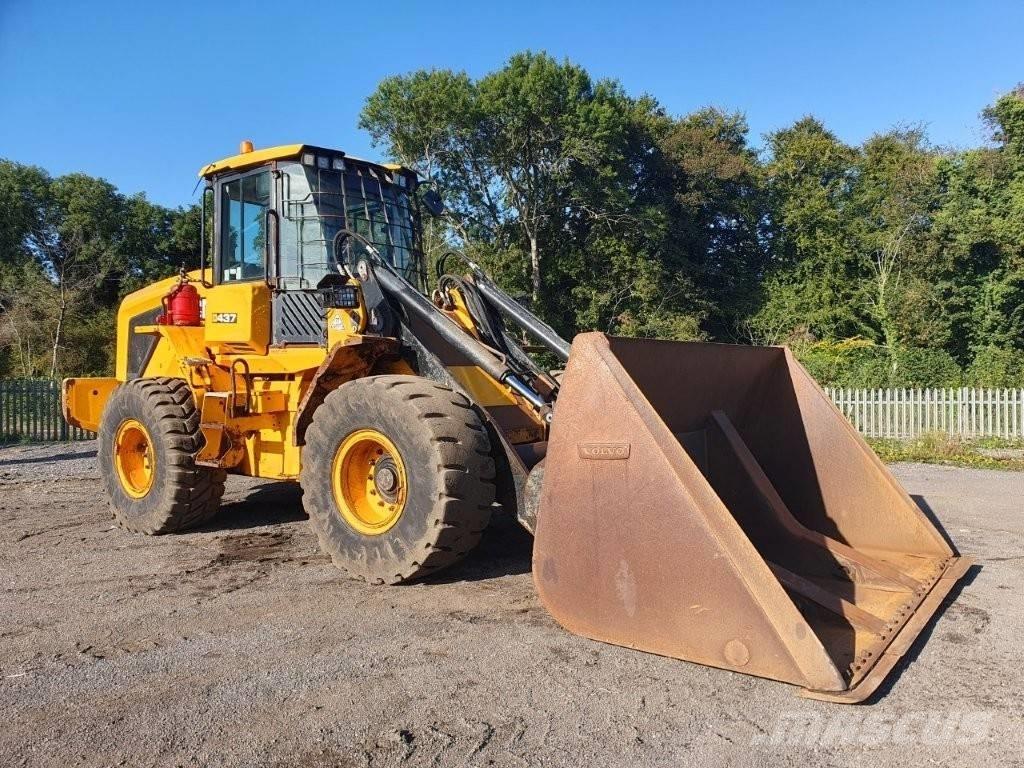 JCB 437 HT Iekrāvēji uz riteņiem