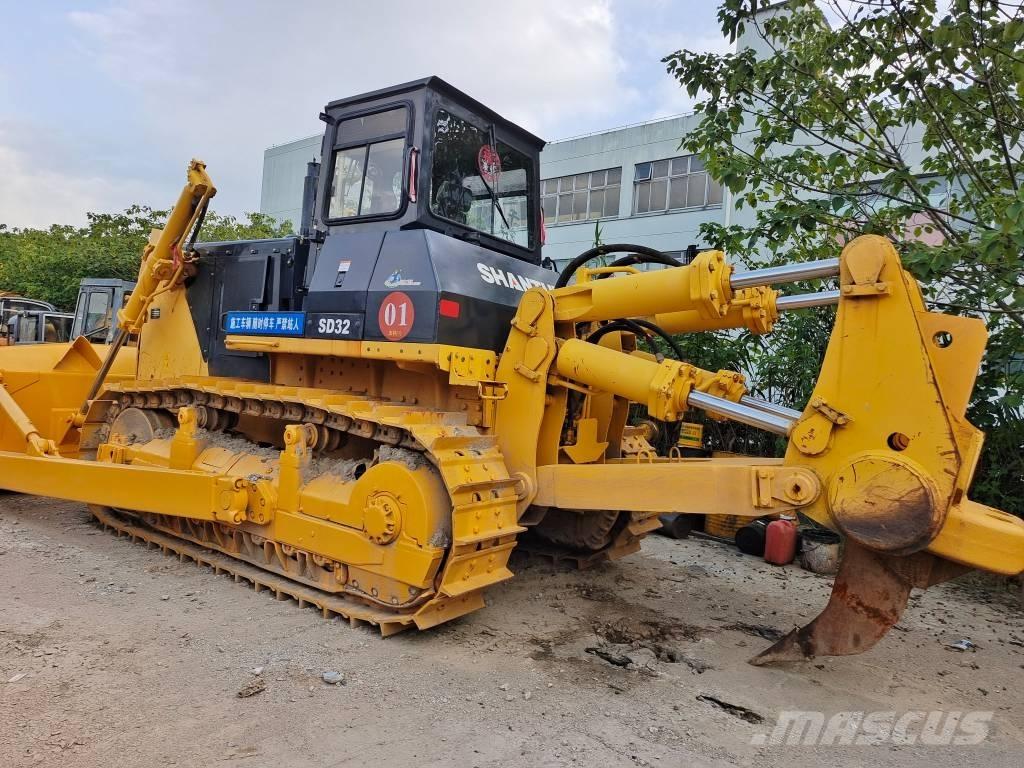 Shantui SD 32 Kāpurķēžu buldozeri