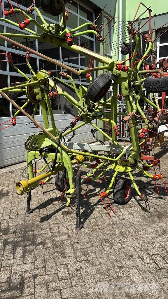 CLAAS Volto 770 Grābekļi un siena ārdītāji