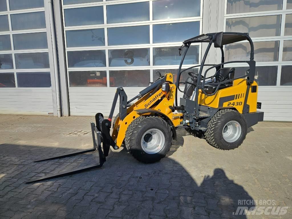 Schäffer 2430 Iekrāvēji uz riteņiem