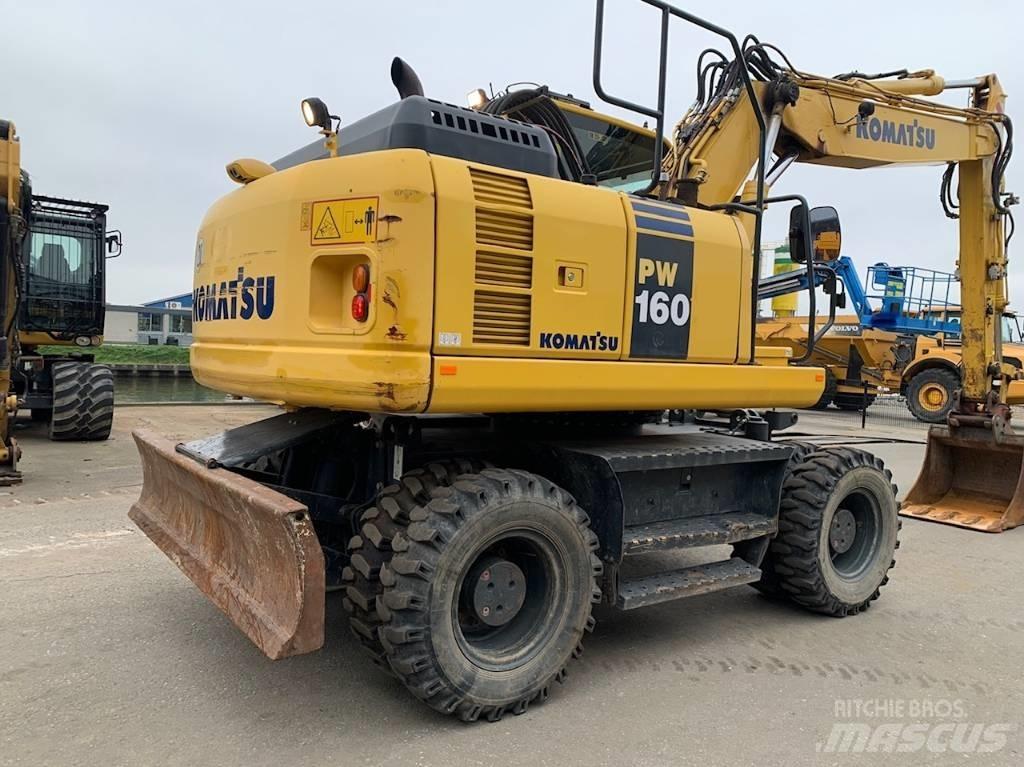 Komatsu PW160-8 Ekskavatori uz riteņiem
