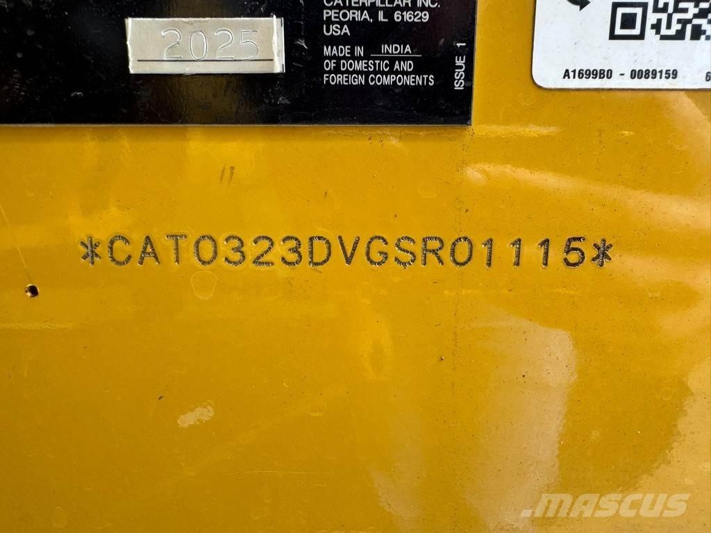 CAT 323D3 Kāpurķēžu ekskavatori