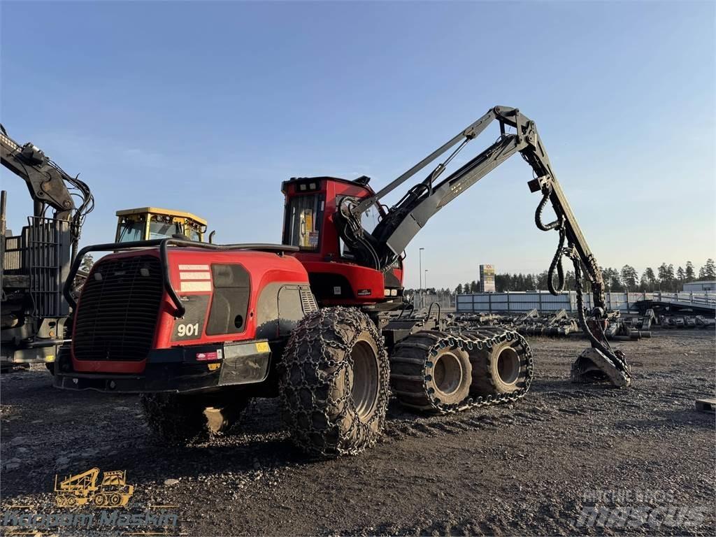 Komatsu 901 Harvesteri