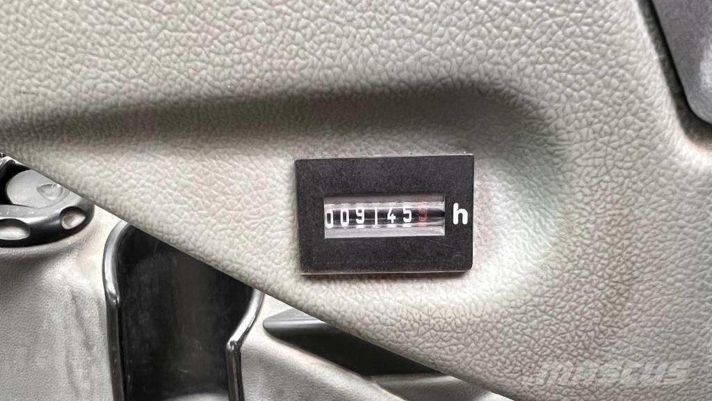 Liebherr R980 SME HD Kāpurķēžu ekskavatori