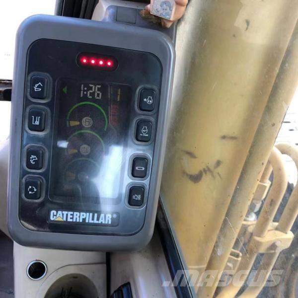 CAT 325 B L Kāpurķēžu ekskavatori