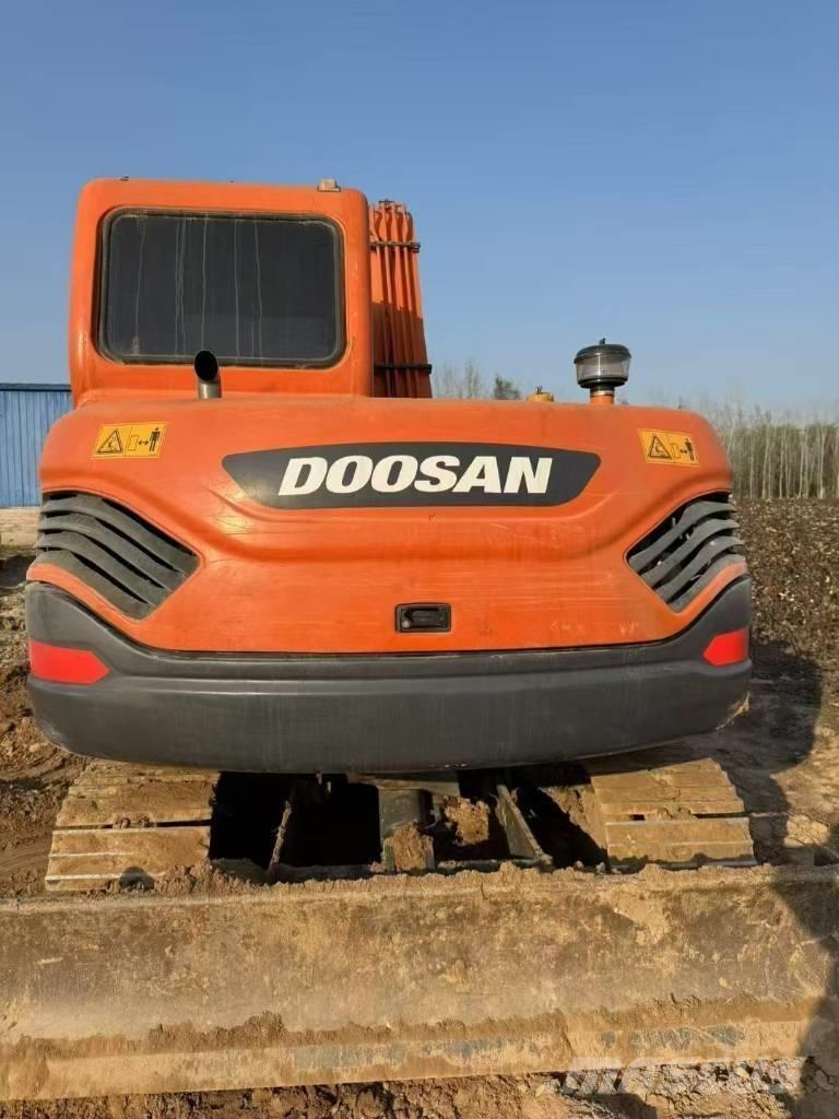 Doosan DX 75-9 C Kāpurķēžu ekskavatori