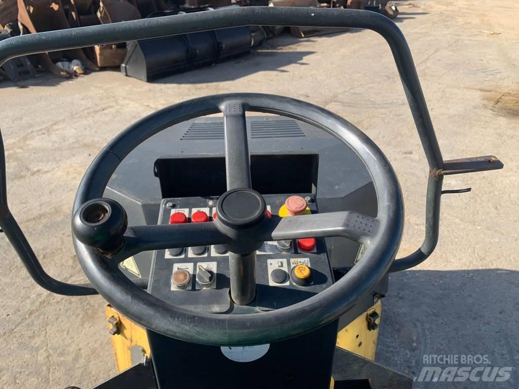 Bomag BW 120 AD-3 Divvalču grunts veltņi