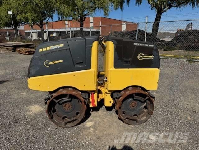 Bomag BMP 8500, Vält Divvalču grunts veltņi