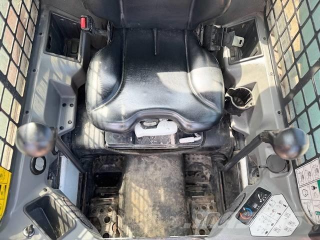 Bobcat S 450 Lietoti riteņu kompaktiekrāvēji