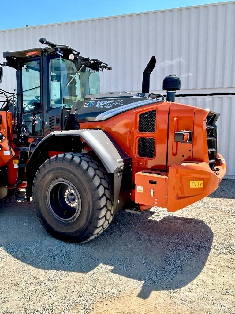 Hitachi ZW180-7PL Iekrāvēji uz riteņiem