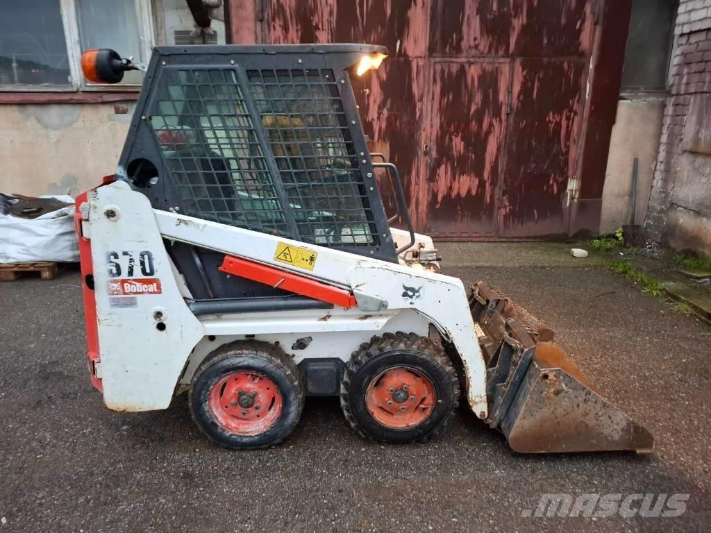 Bobcat S 70 Lietoti riteņu kompaktiekrāvēji