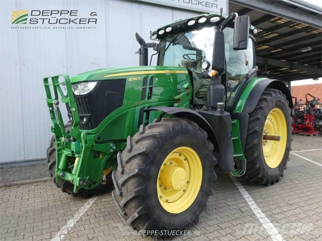 John Deere 6250R Traktori