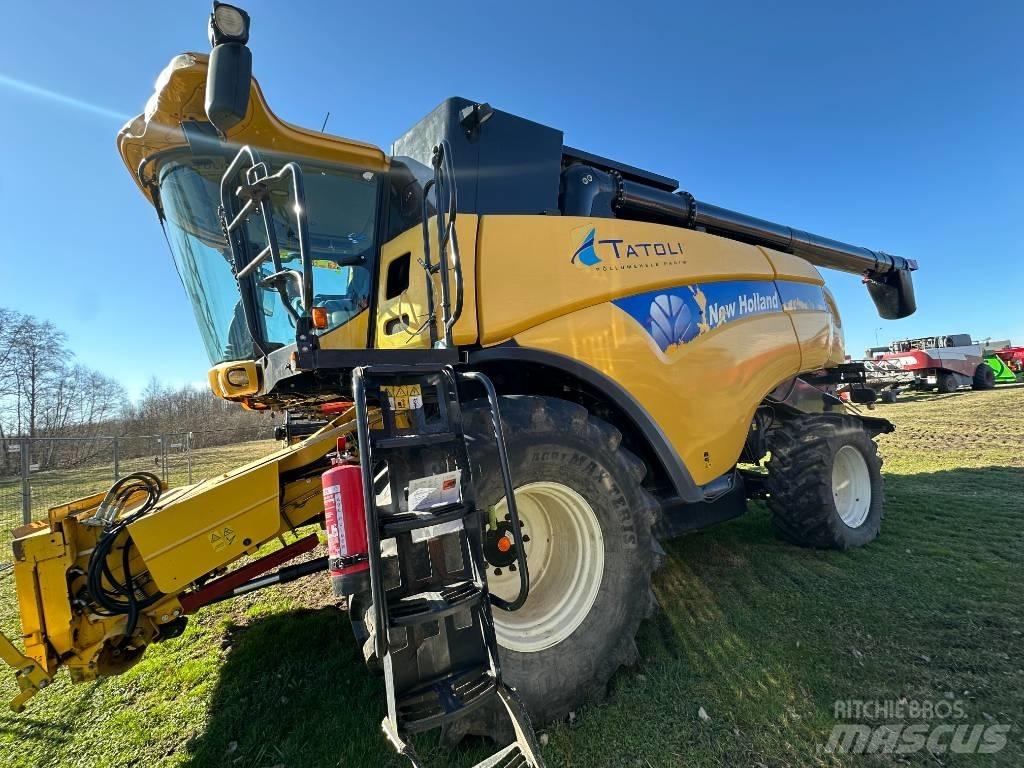 New Holland CX 8080 Ražas novākšanas kombaini