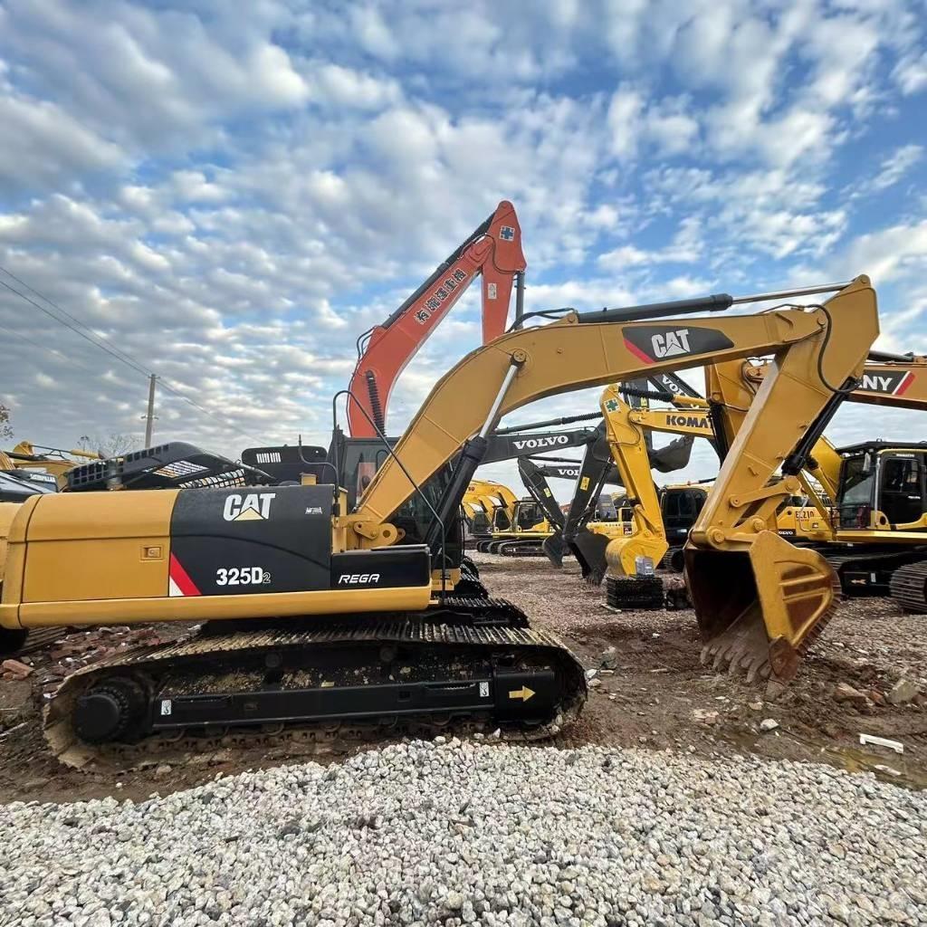 CAT 325 D Kāpurķēžu ekskavatori