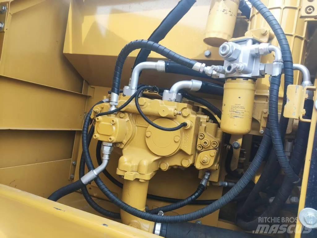 CAT 320 C Kāpurķēžu ekskavatori