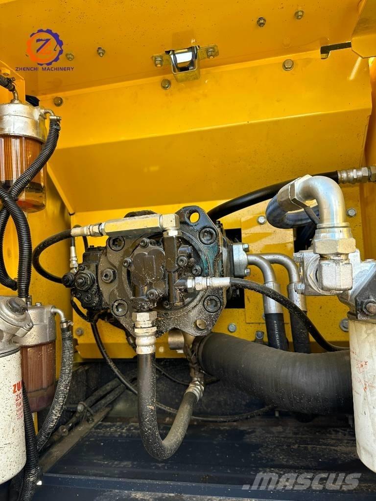 Kobelco SK 200 Kāpurķēžu ekskavatori