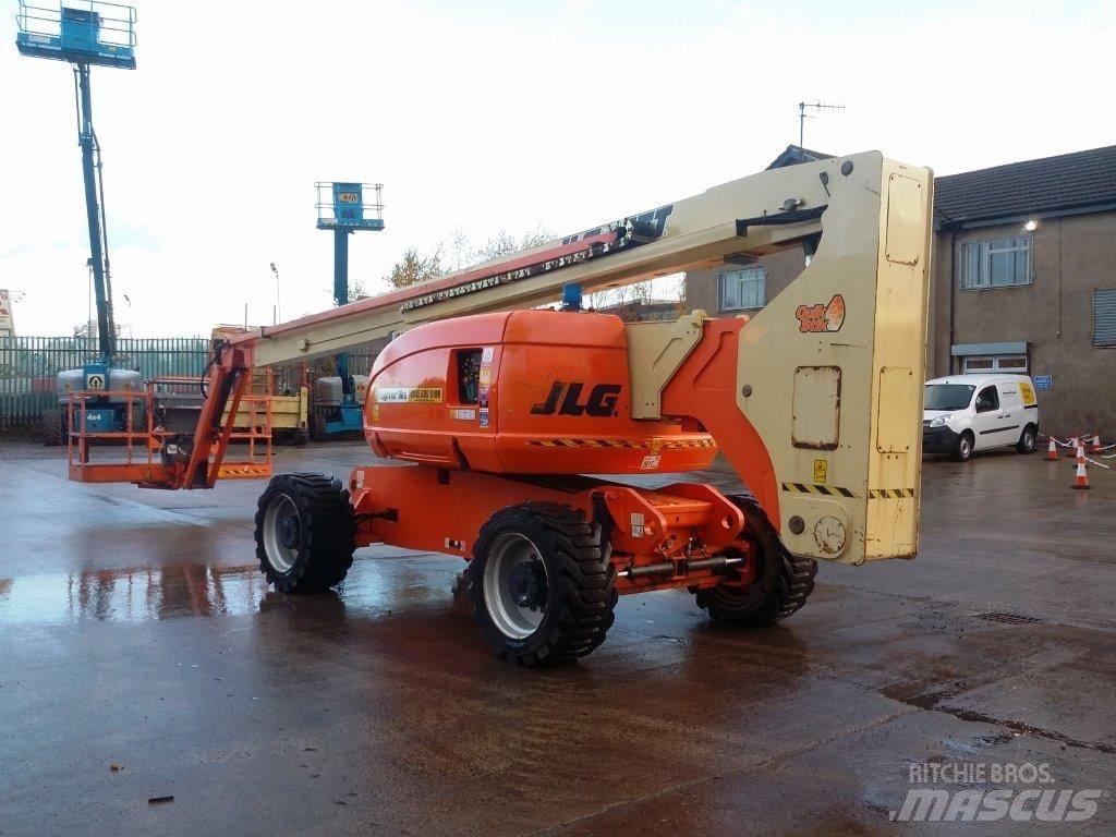 JLG 800AJ Strēles pacēlāji