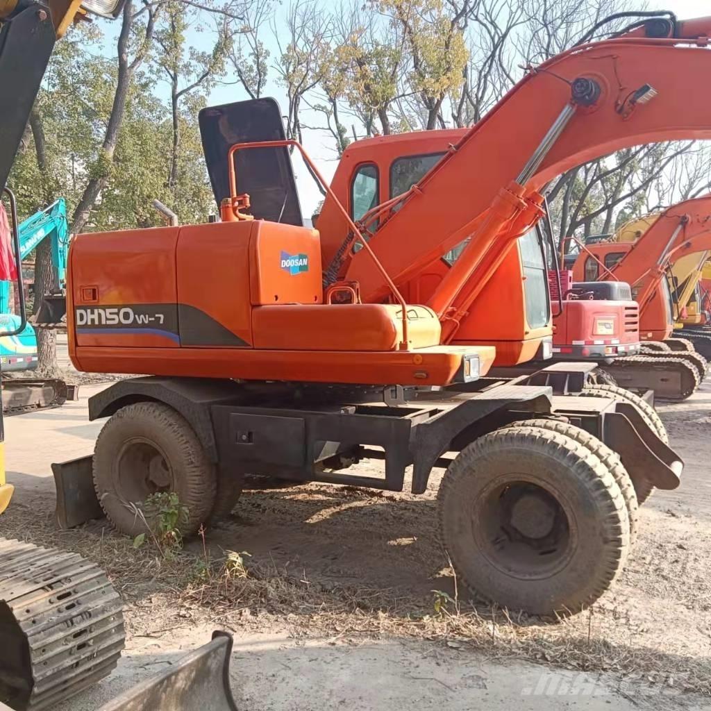 Doosan DH150W-7 Ekskavatori uz riteņiem