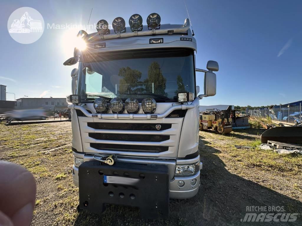 Scania G 490 Treileri ar āķi