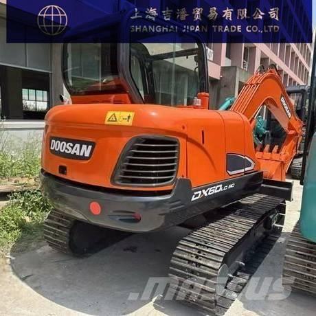 Doosan DX 60 Kāpurķēžu ekskavatori