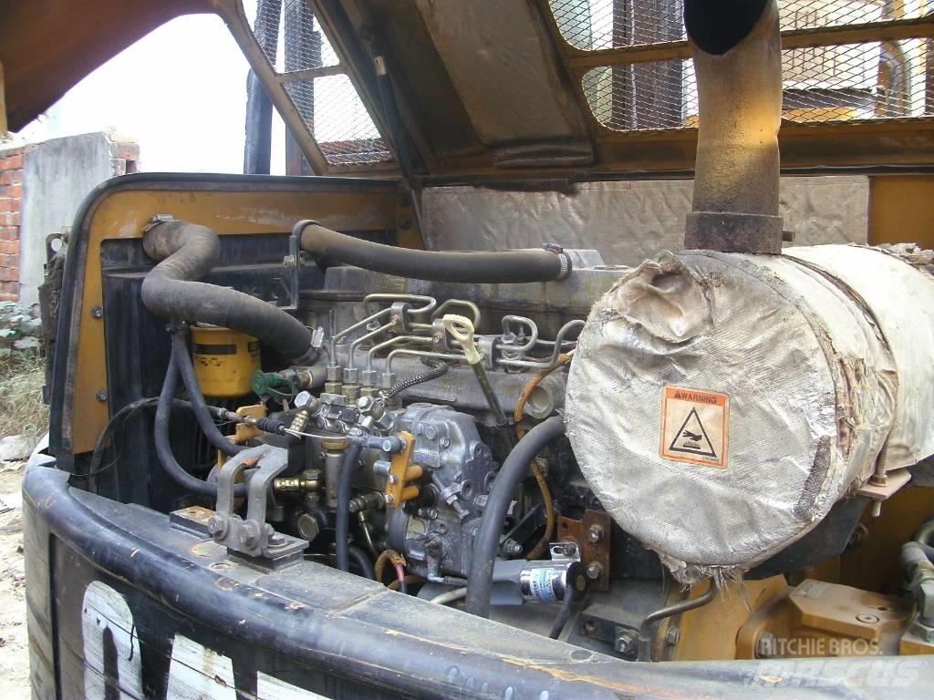 CAT 305.5 Kāpurķēžu ekskavatori