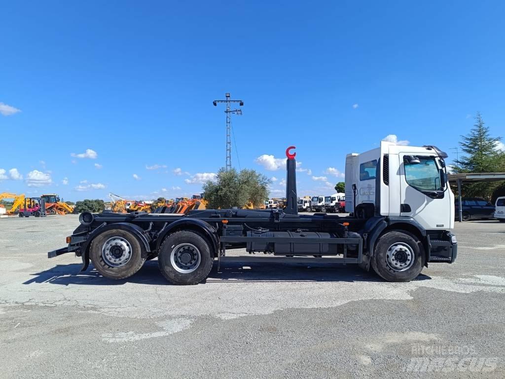 Renault 320 DCI Smagās mašīnas ar celtni