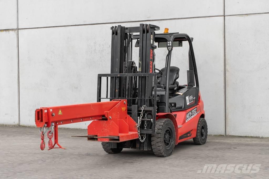 Manitou MI 25 D Tehnika ar dīzeļa dzinēju