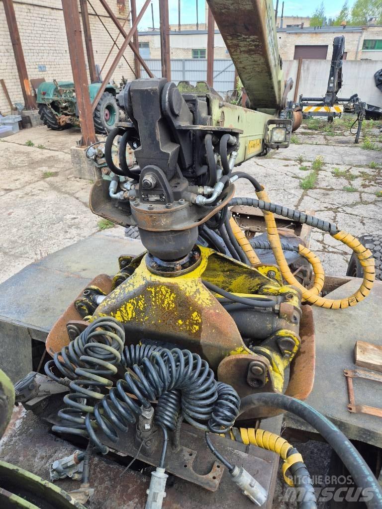 Loglift 82S Kokmateriālu krāni