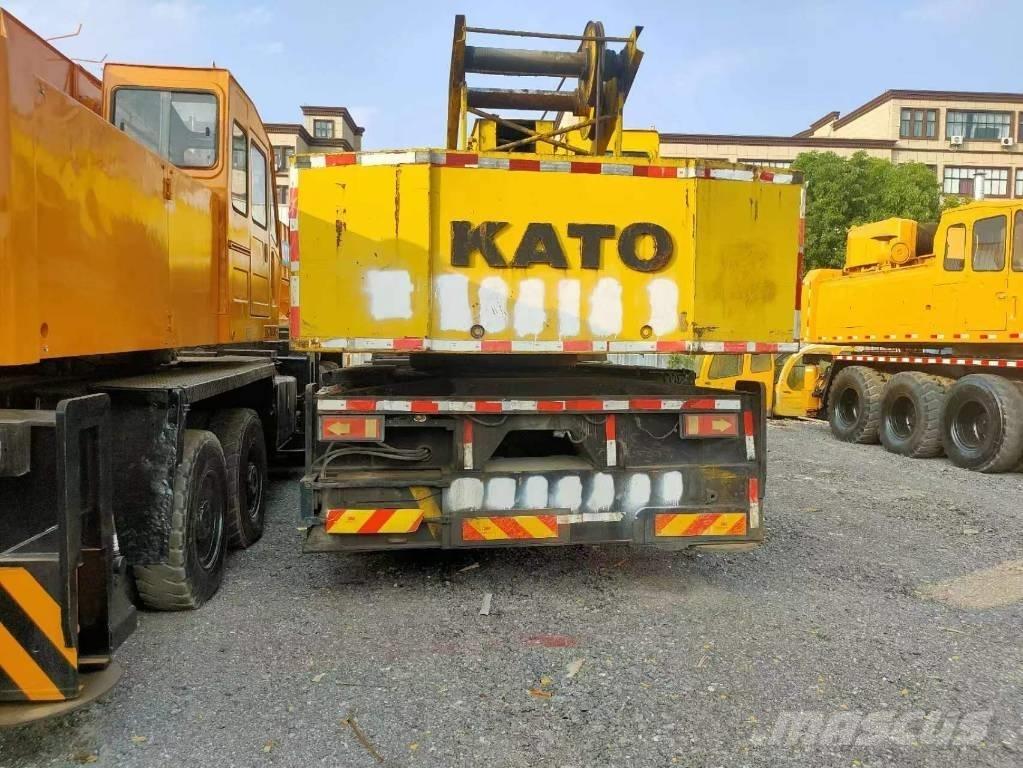Kato NK 400 E-3 Visurgājēji celtņi