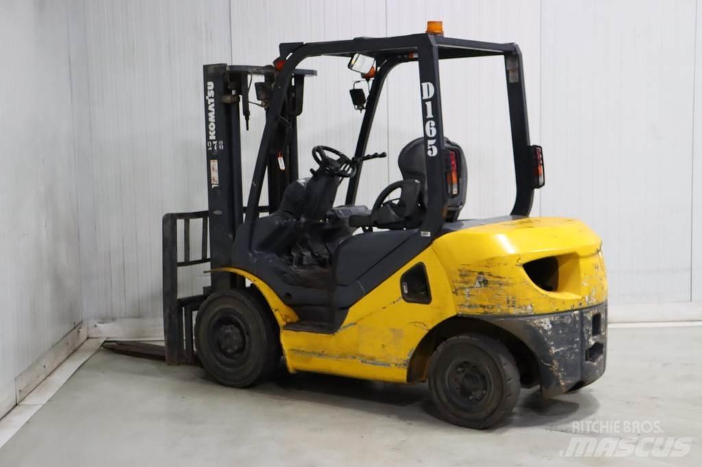 Komatsu FD25T-16 Tehnika ar dīzeļa dzinēju