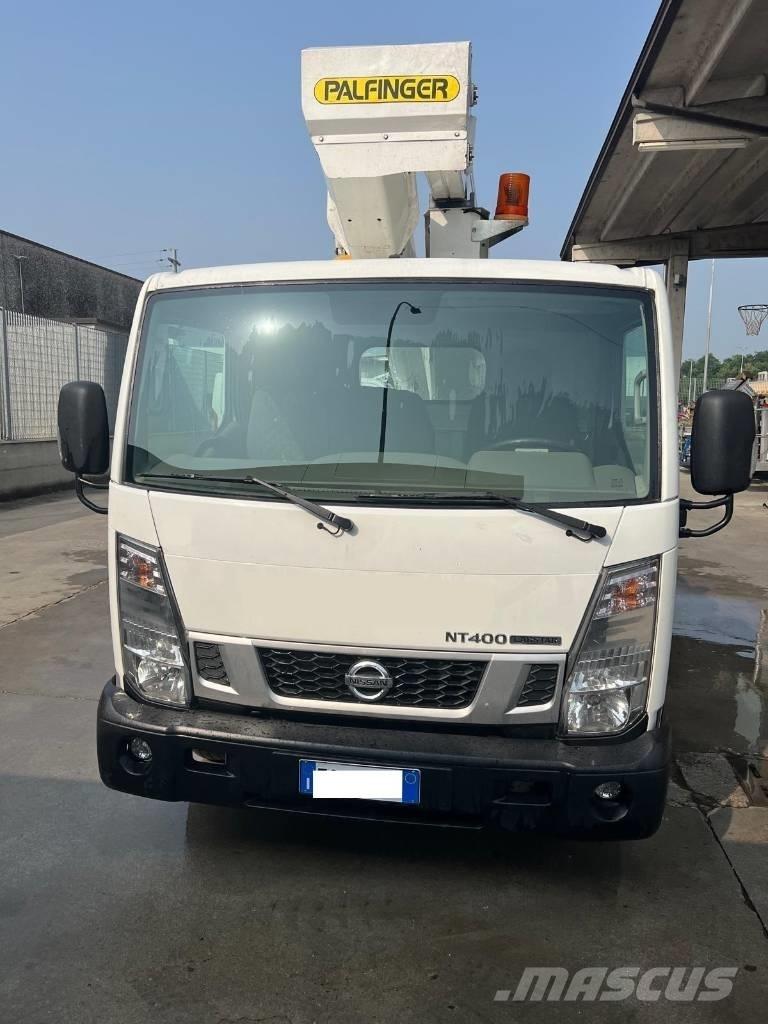 Palfinger P 200 A Pacēlāji uz automašīnas bāzes