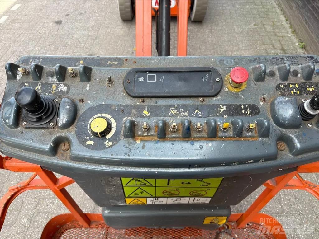 JLG E300AJP Strēles pacēlāji