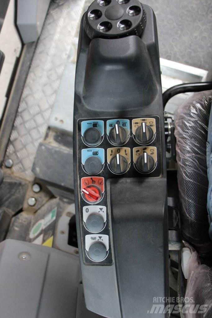 Ammann ARP 95 T4F Divvalču grunts veltņi