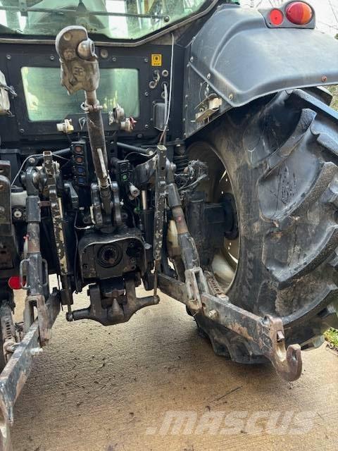 Valtra N111E Traktori