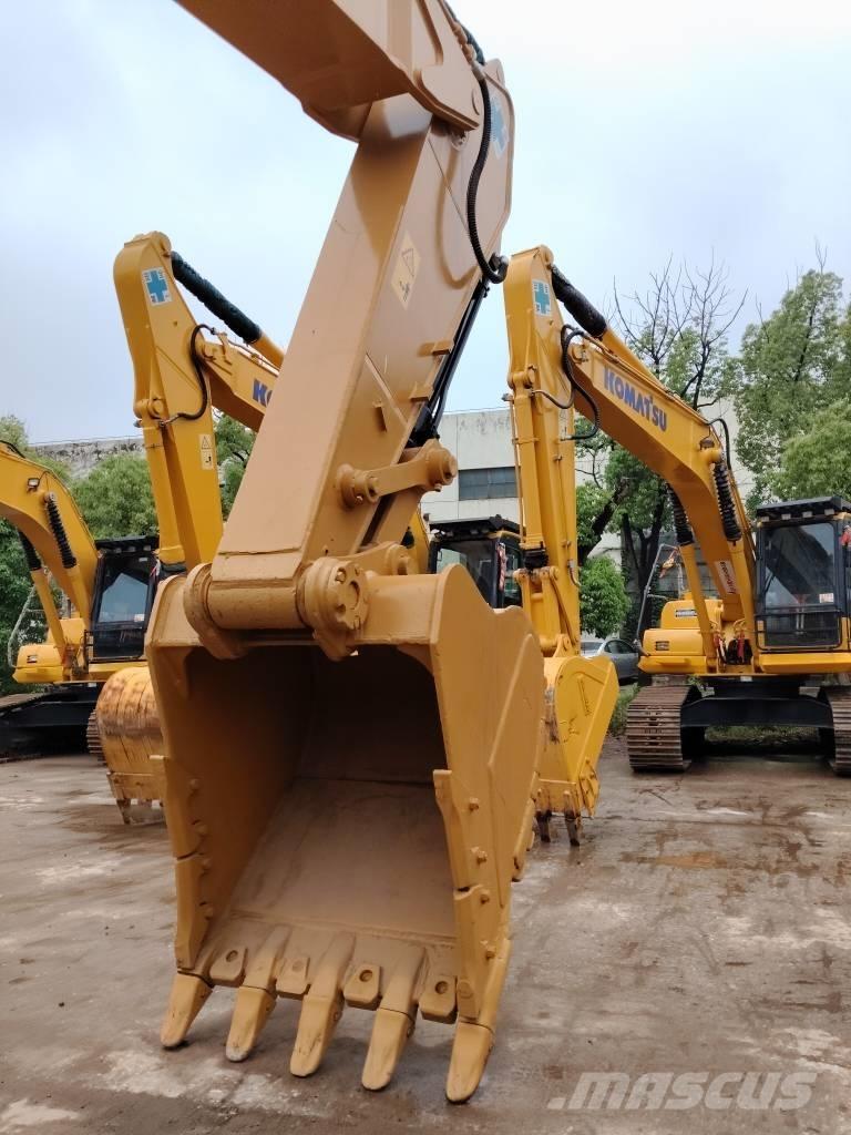 CAT 330 D Kāpurķēžu ekskavatori