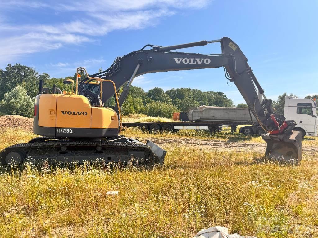 Volvo ECR 235 C L Kāpurķēžu ekskavatori