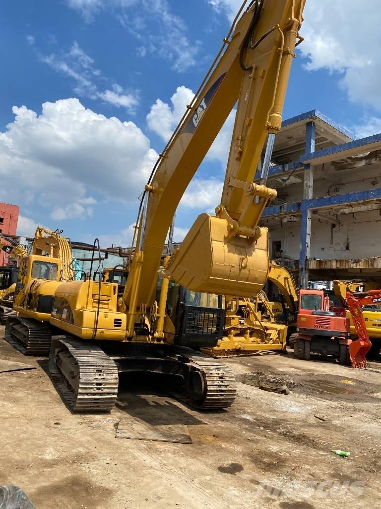CAT 320 C Kāpurķēžu ekskavatori