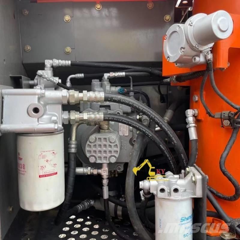 Hitachi 120 Kāpurķēžu ekskavatori