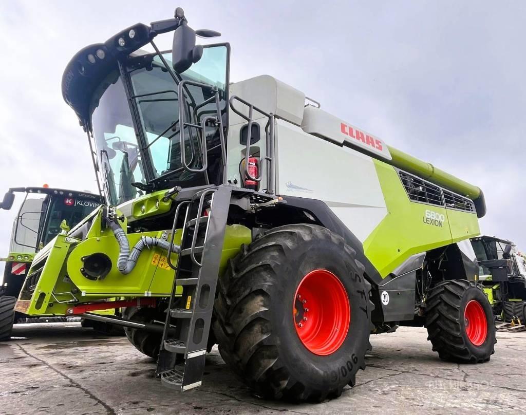 CLAAS Lexion 6800 Ražas novākšanas kombaini