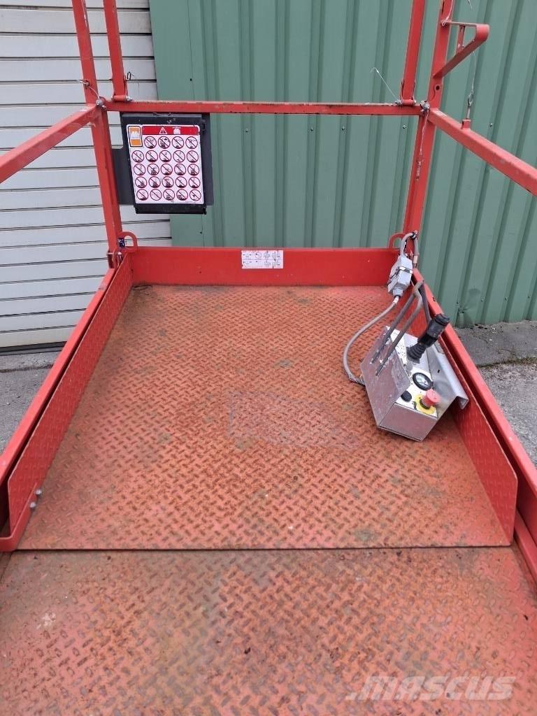 SkyJack SJ III 4632 Šķerveida pacēlāji