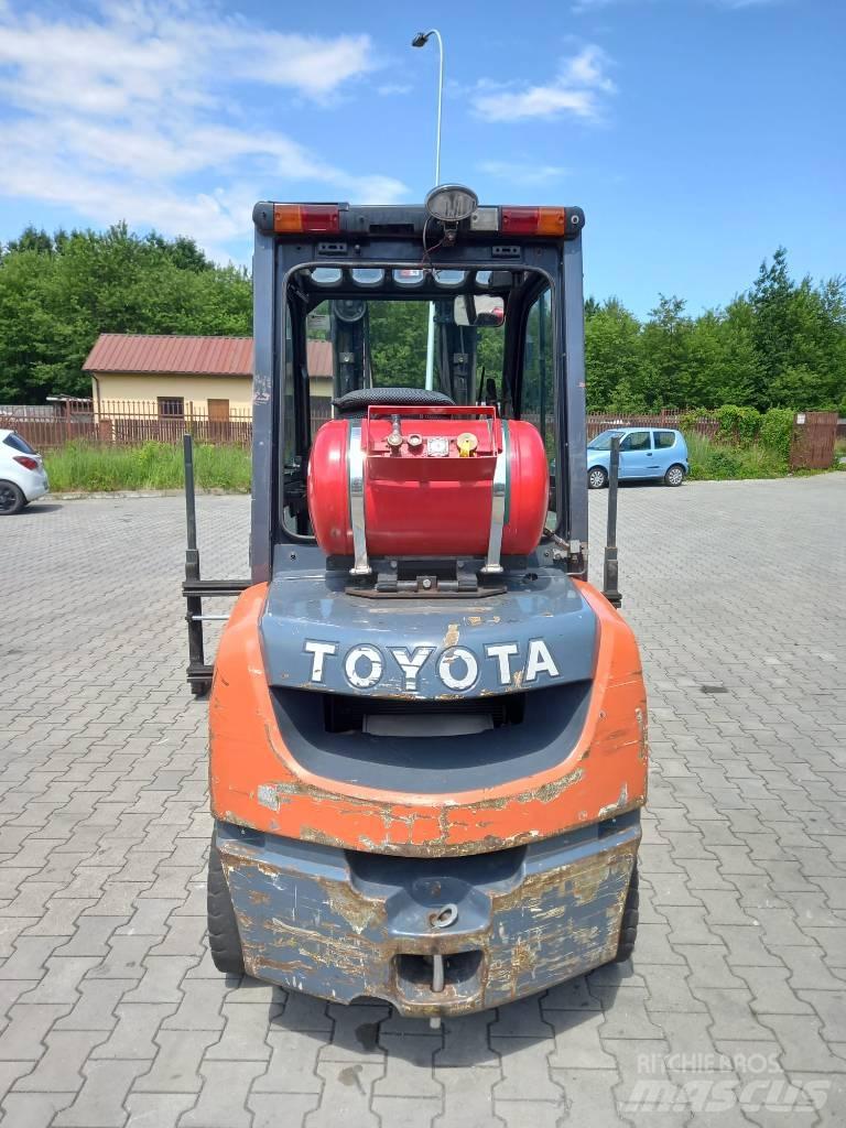 Toyota 8 FGF 30 LPG tehnika